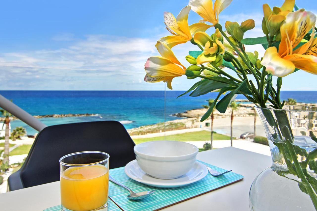 Apartment Josephine - Beachfront Протарас Екстер'єр фото